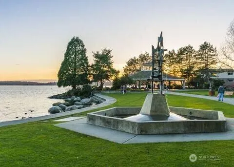 1015 1st Street , Kirkland, WA 98033