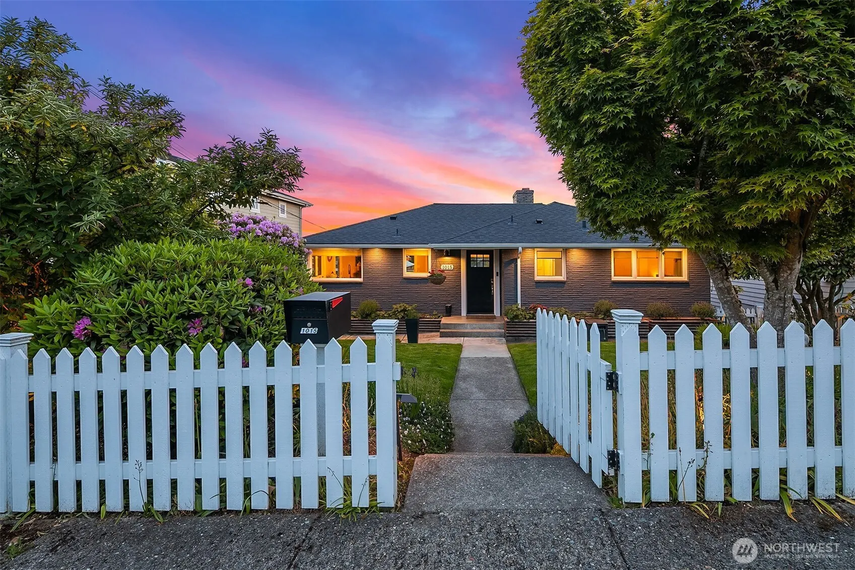 1015 1st Street , Kirkland, WA 98033