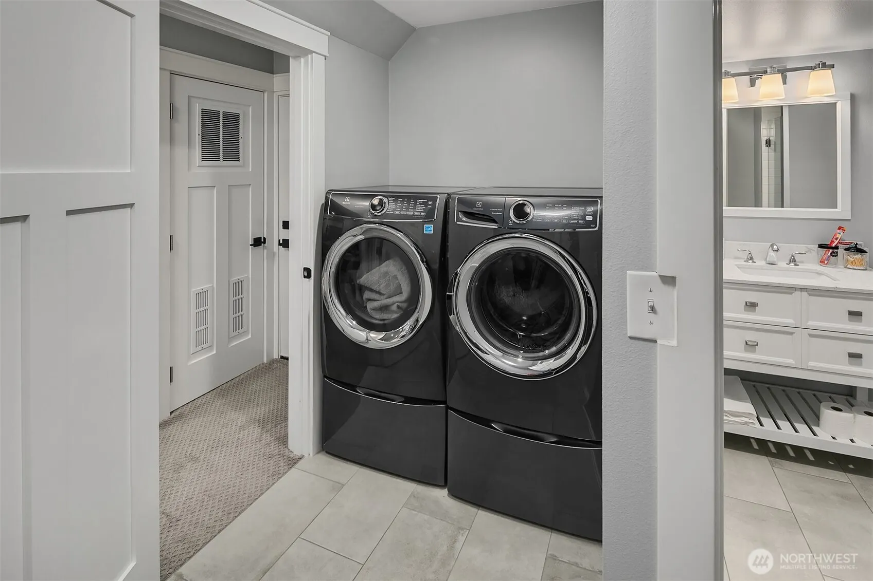 1015 1st Street , Kirkland, WA 98033