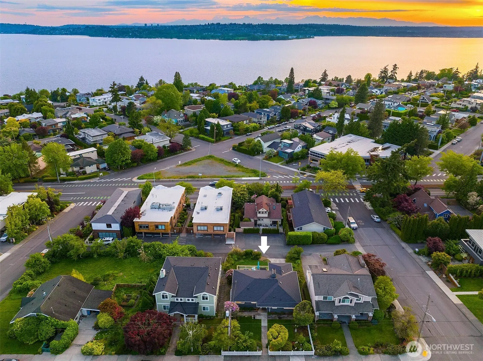 1015 1st Street , Kirkland, WA 98033