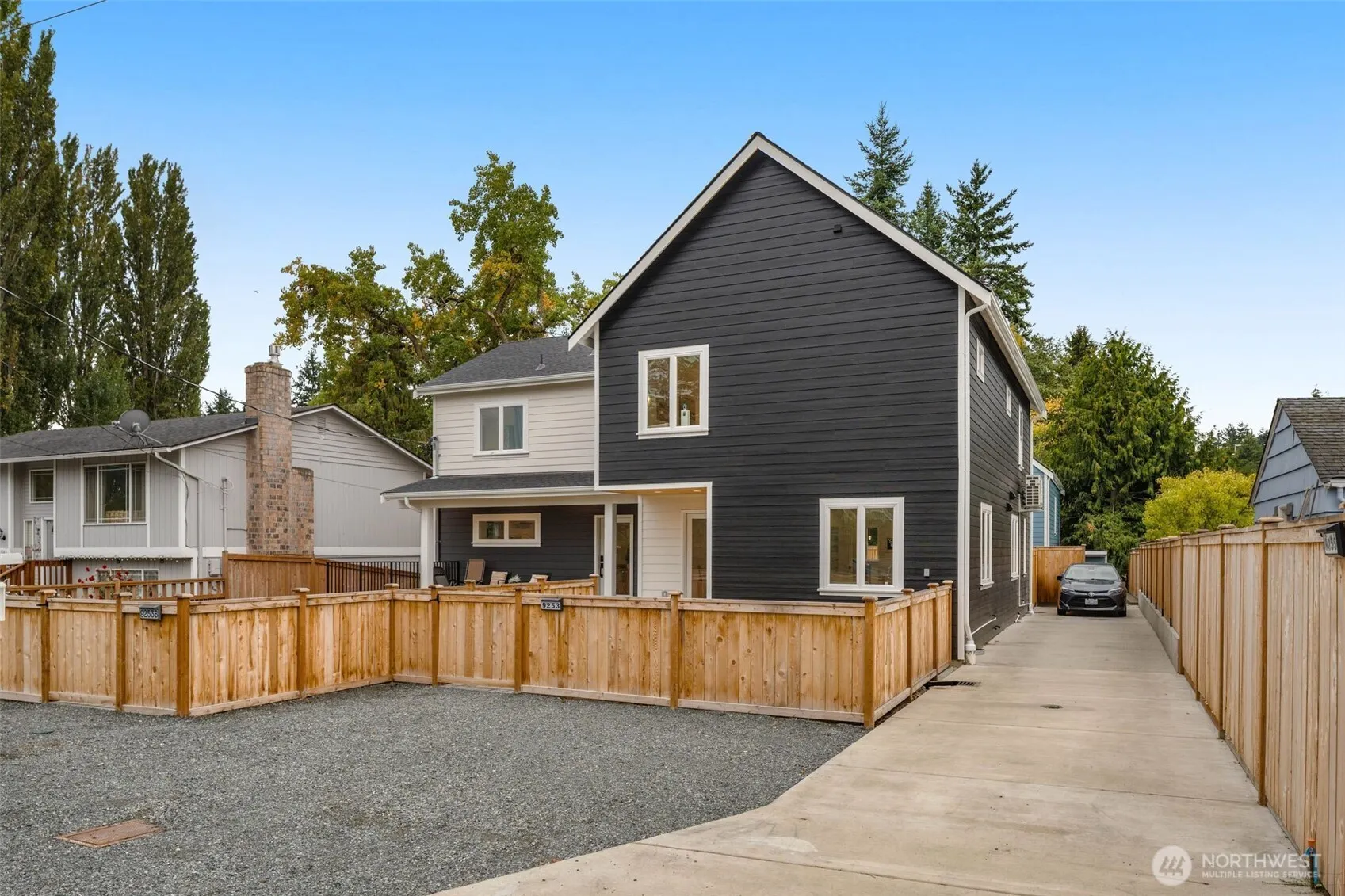 9253 6th Avenue NW, Seattle, WA 98117