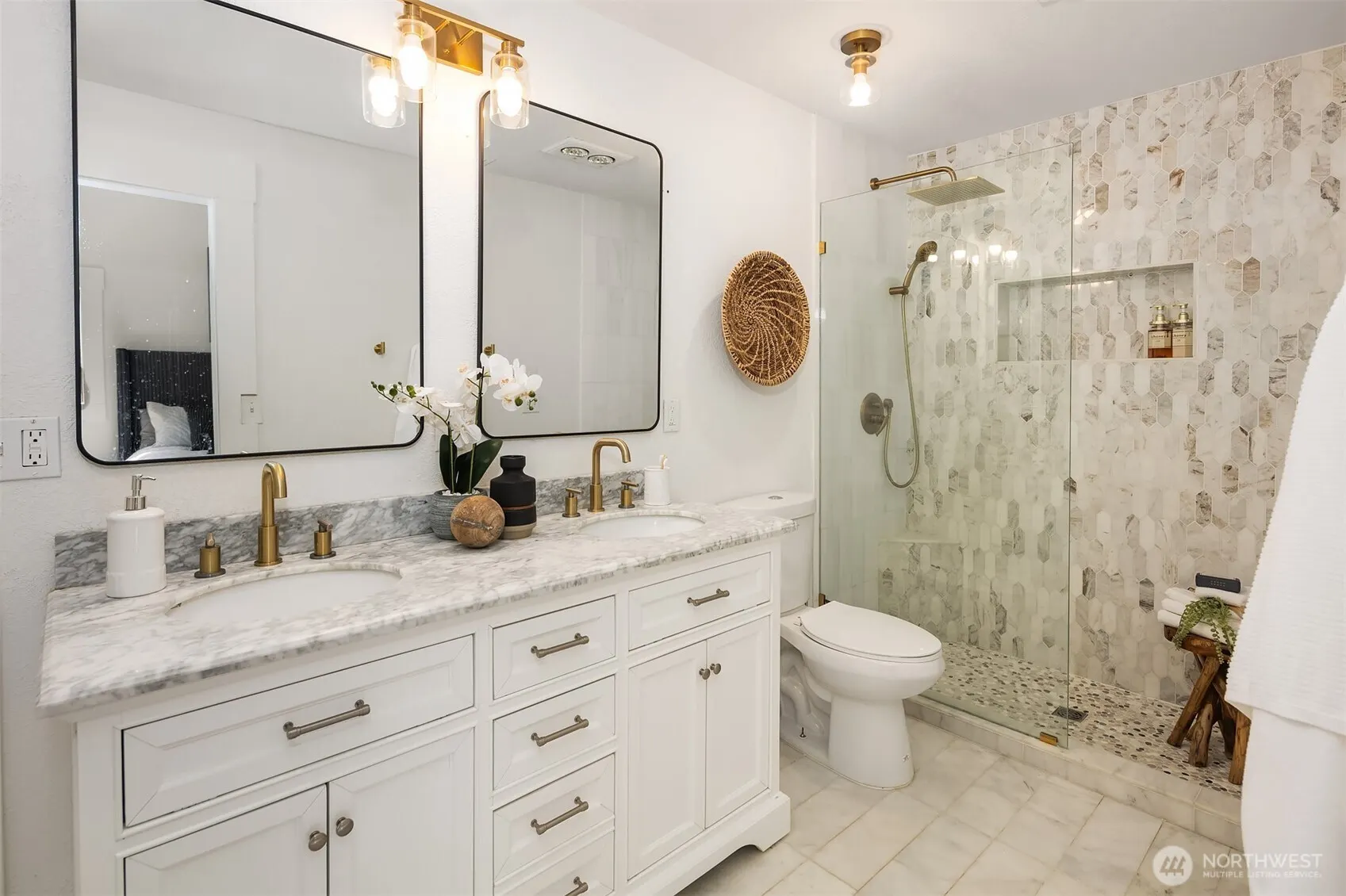 14235 248th Place SE, Issaquah, WA 98027