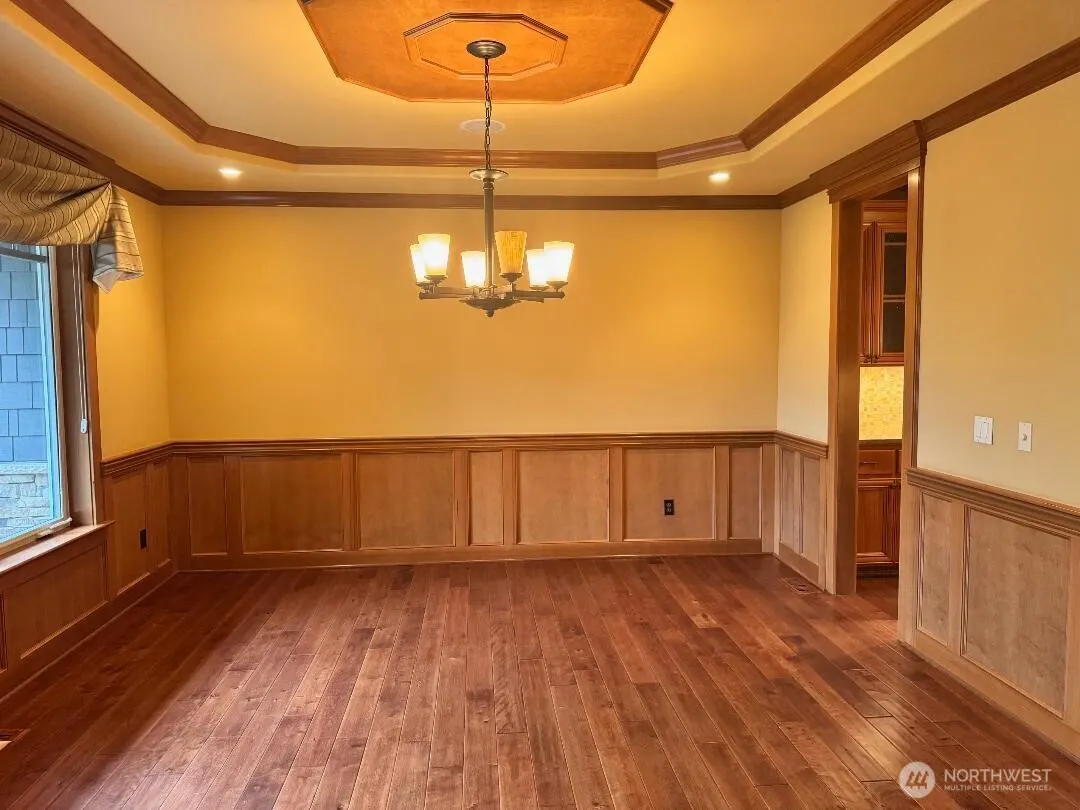 5012 112th Avenue NE, Kirkland, WA 98033