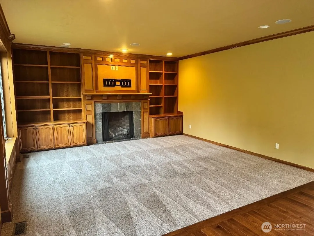 5012 112th Avenue NE, Kirkland, WA 98033