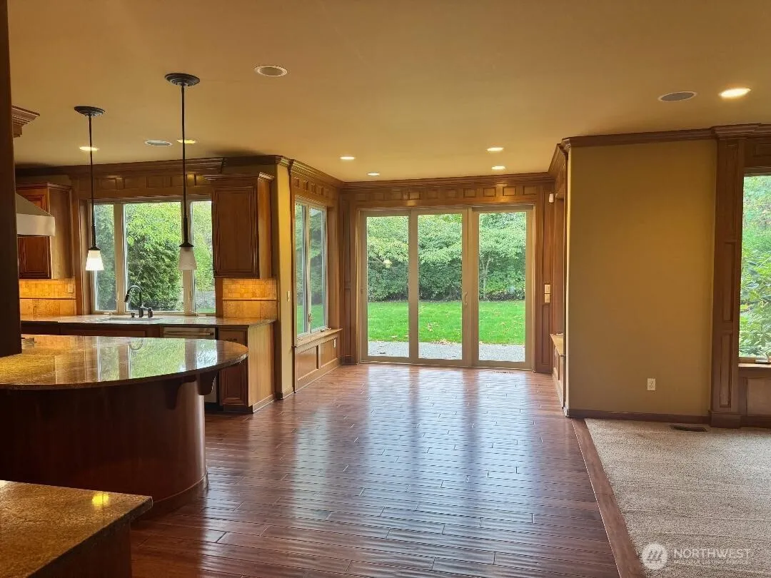 5012 112th Avenue NE, Kirkland, WA 98033