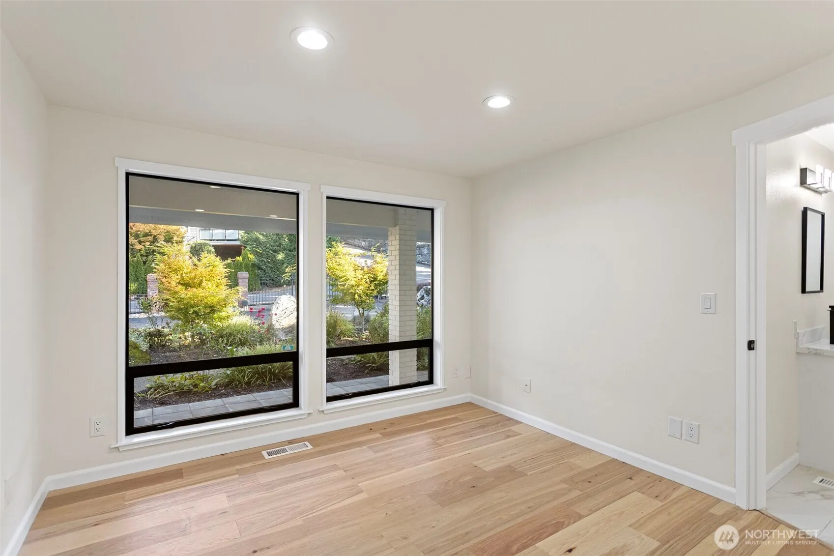 27433 48th Avenue S, Kent, WA 98032