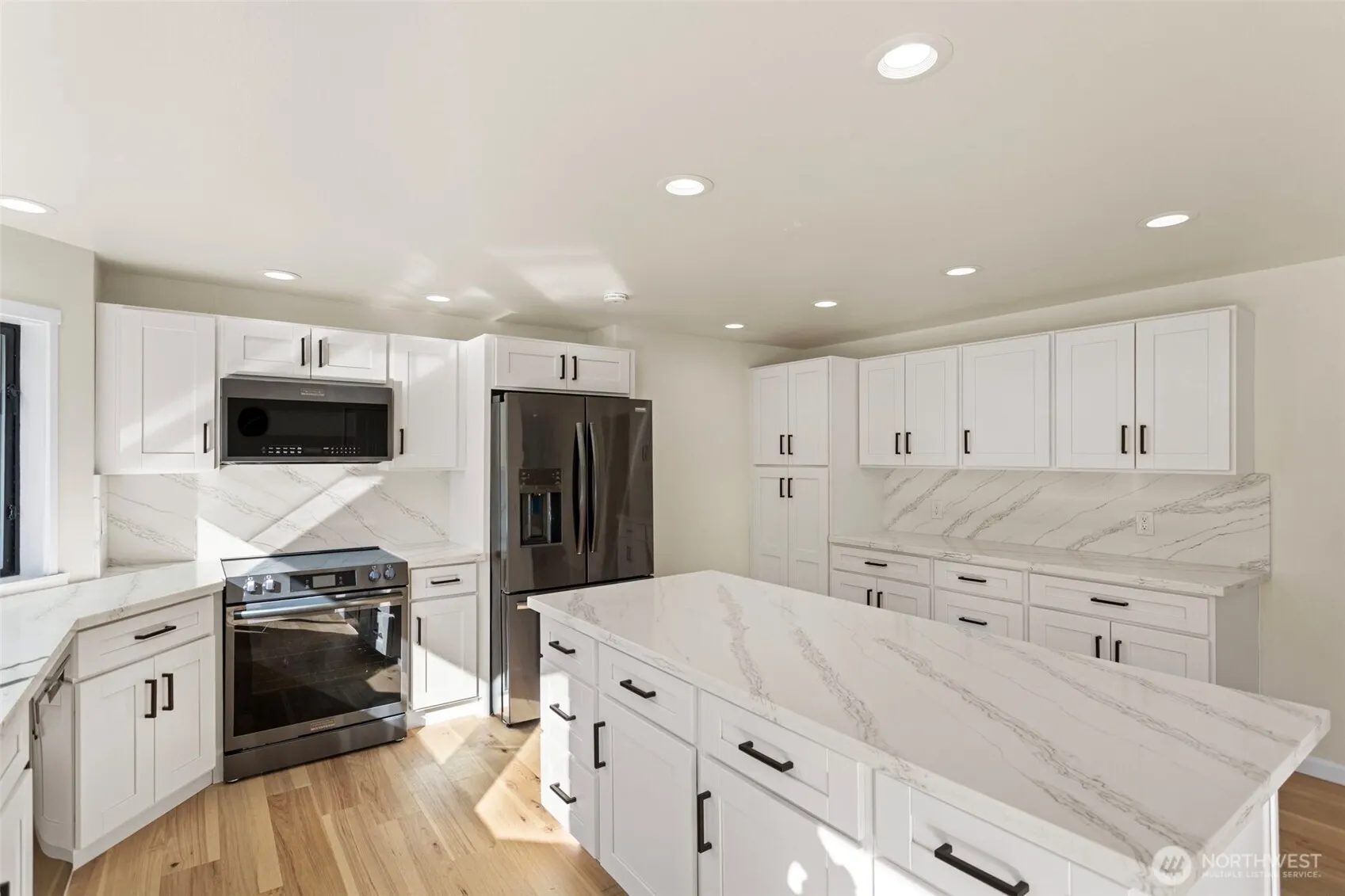 27433 48th Avenue S, Kent, WA 98032