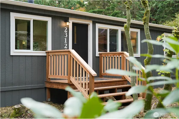 23122 104th Avenue SE, Woodinville, WA 98077