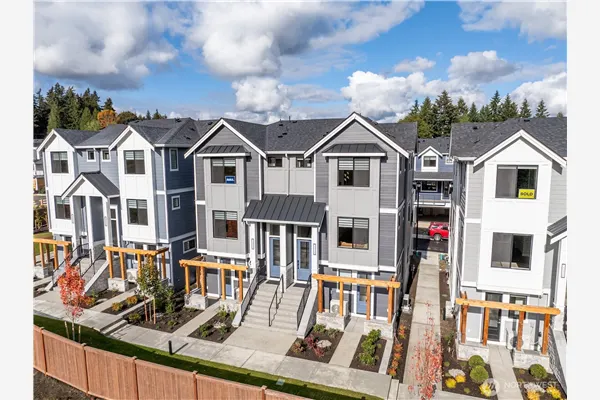 13239 NE 143rd Court #14, Woodinville, WA 98072