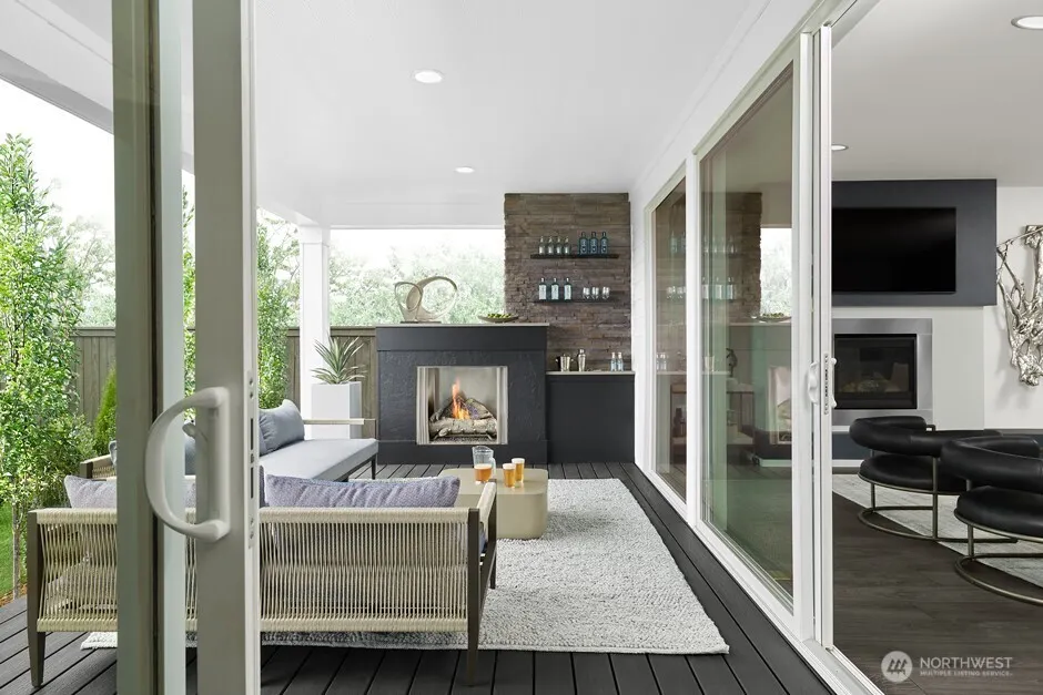 12443 NE 157th Place , Woodinville, WA 98072