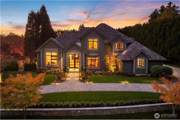 105 Windsor Drive SE, Sammamish, WA 98074