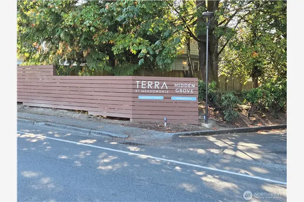 4426 176th Street SW #J1, Lynnwood, WA 98037