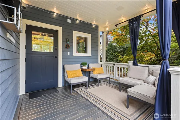 14034 2nd Avenue NW #B, Seattle, WA 98177-3920