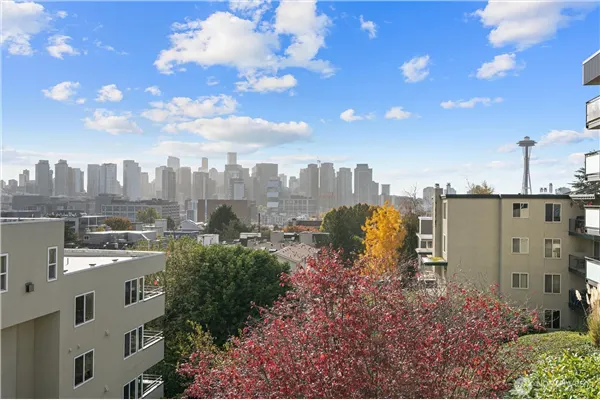 561 Lee Street , Seattle, WA 98109