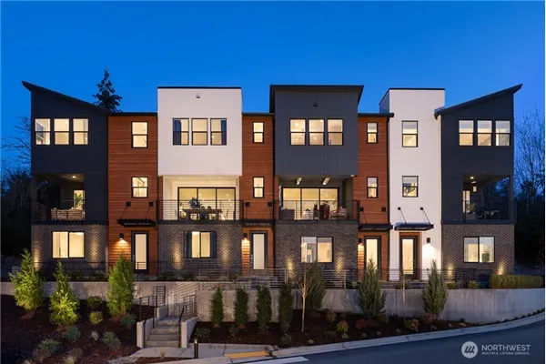 10819 (HS 101) 120TH Lane NE #C, Kirkland, WA 98033