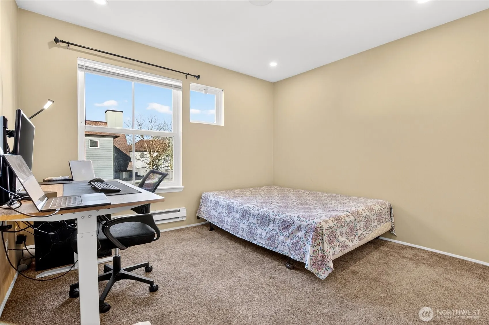 6615 S 239th Place #R109, Kent, WA 98032