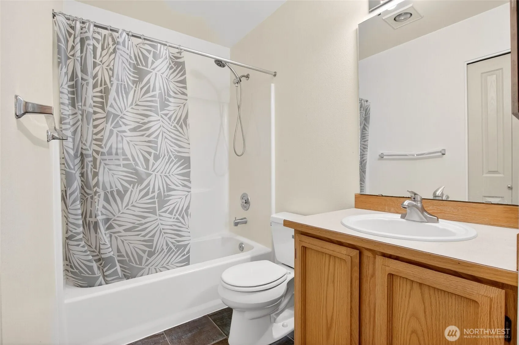 6615 S 239th Place #R109, Kent, WA 98032