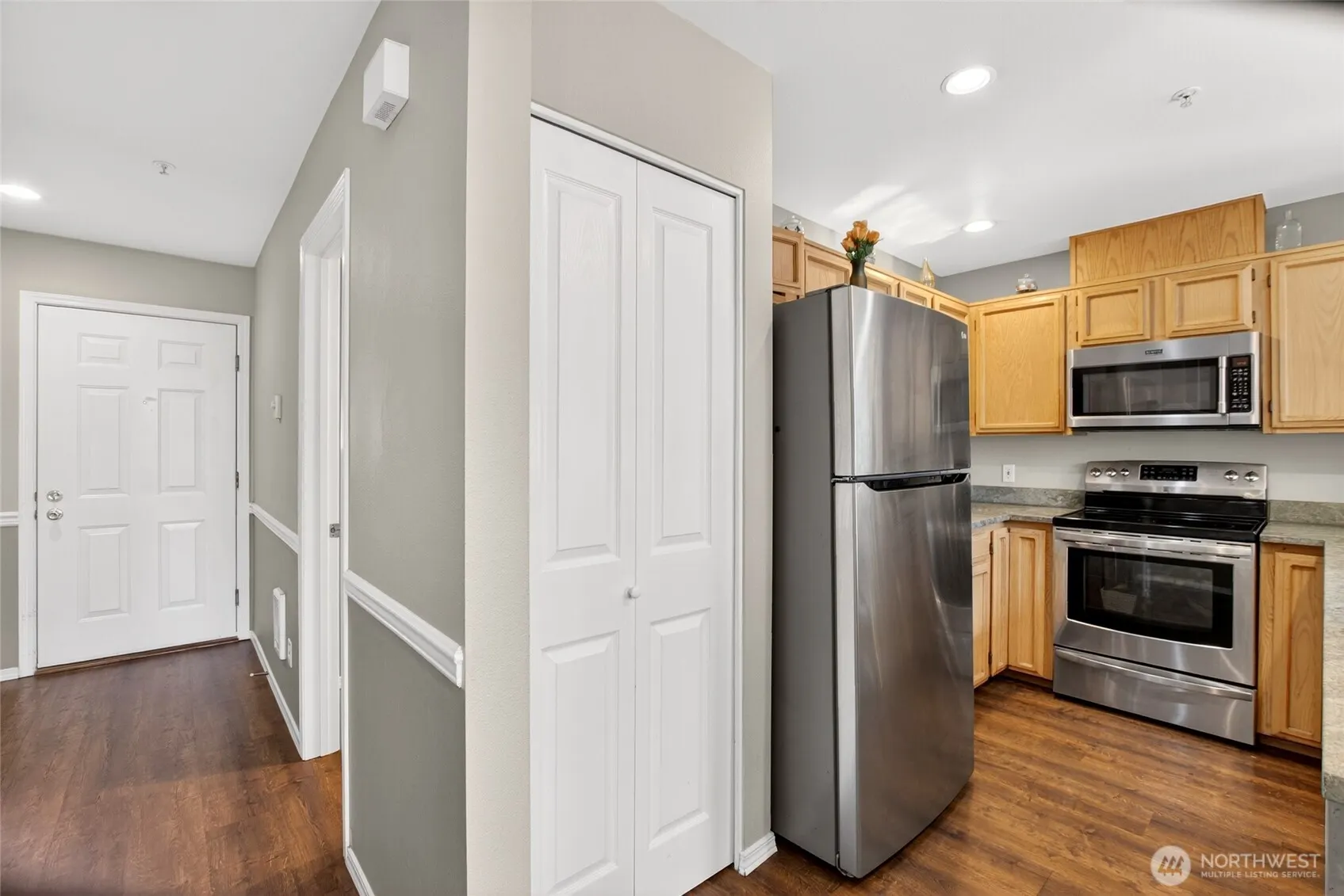 6615 S 239th Place #R109, Kent, WA 98032