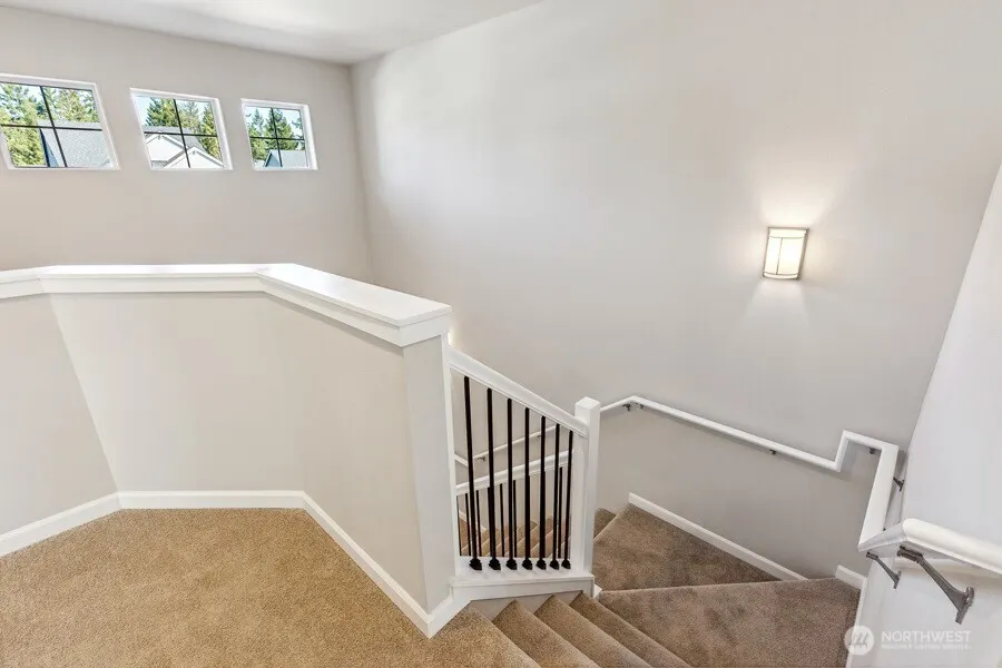 27118 30th Place S #25, Kent, WA 98032