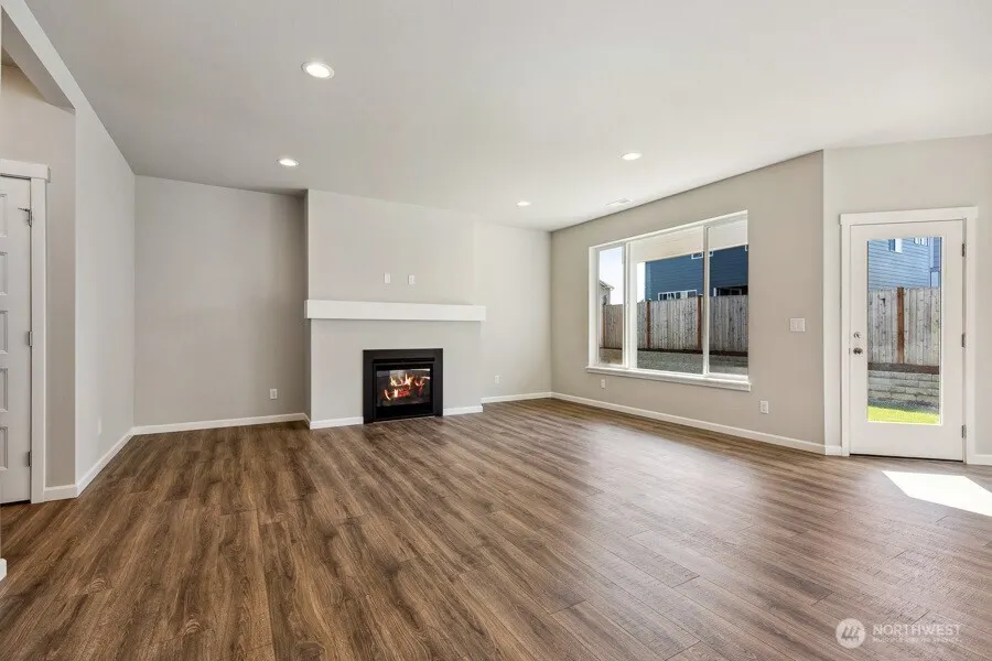 27118 30th Place S #25, Kent, WA 98032