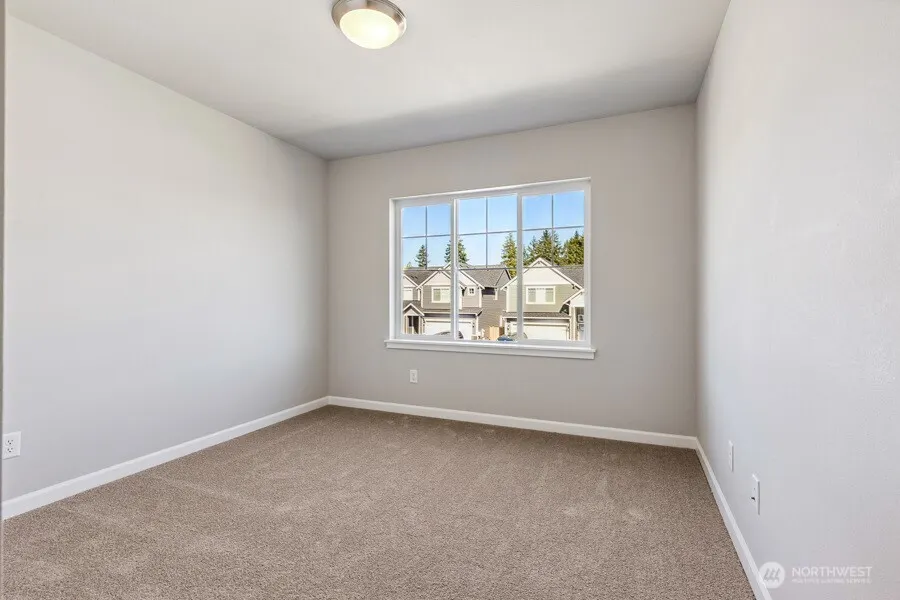 27118 30th Place S #25, Kent, WA 98032