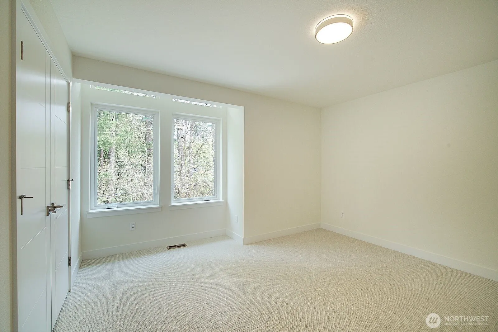 865 Front Street S, Issaquah, WA 98027
