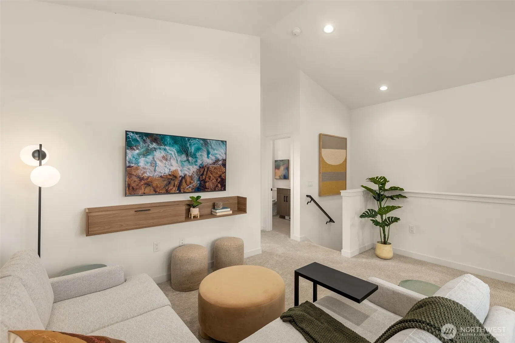 16003 SE 31st Lane , Bellevue, WA 98008