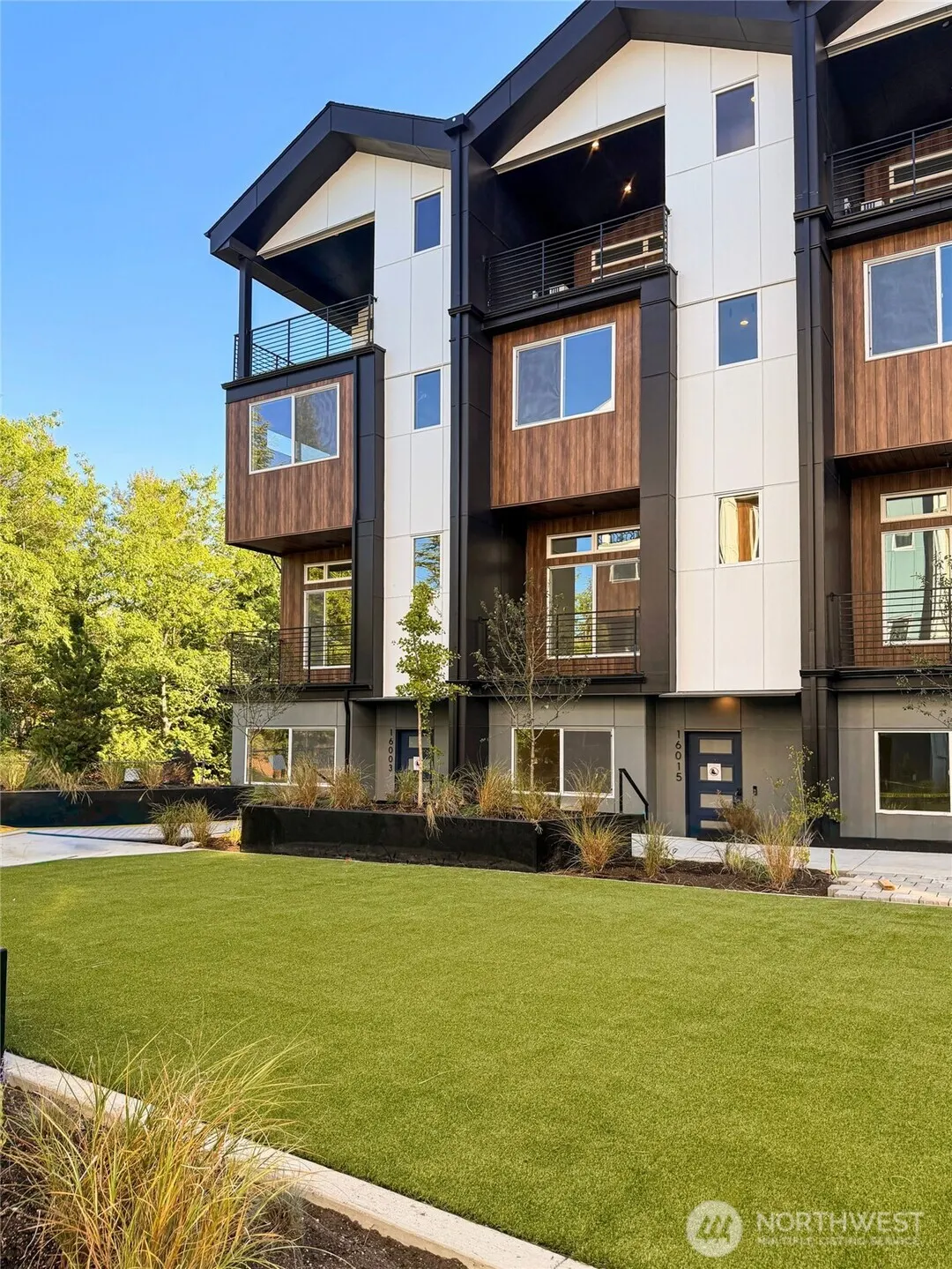 16003 SE 31st Lane , Bellevue, WA 98008