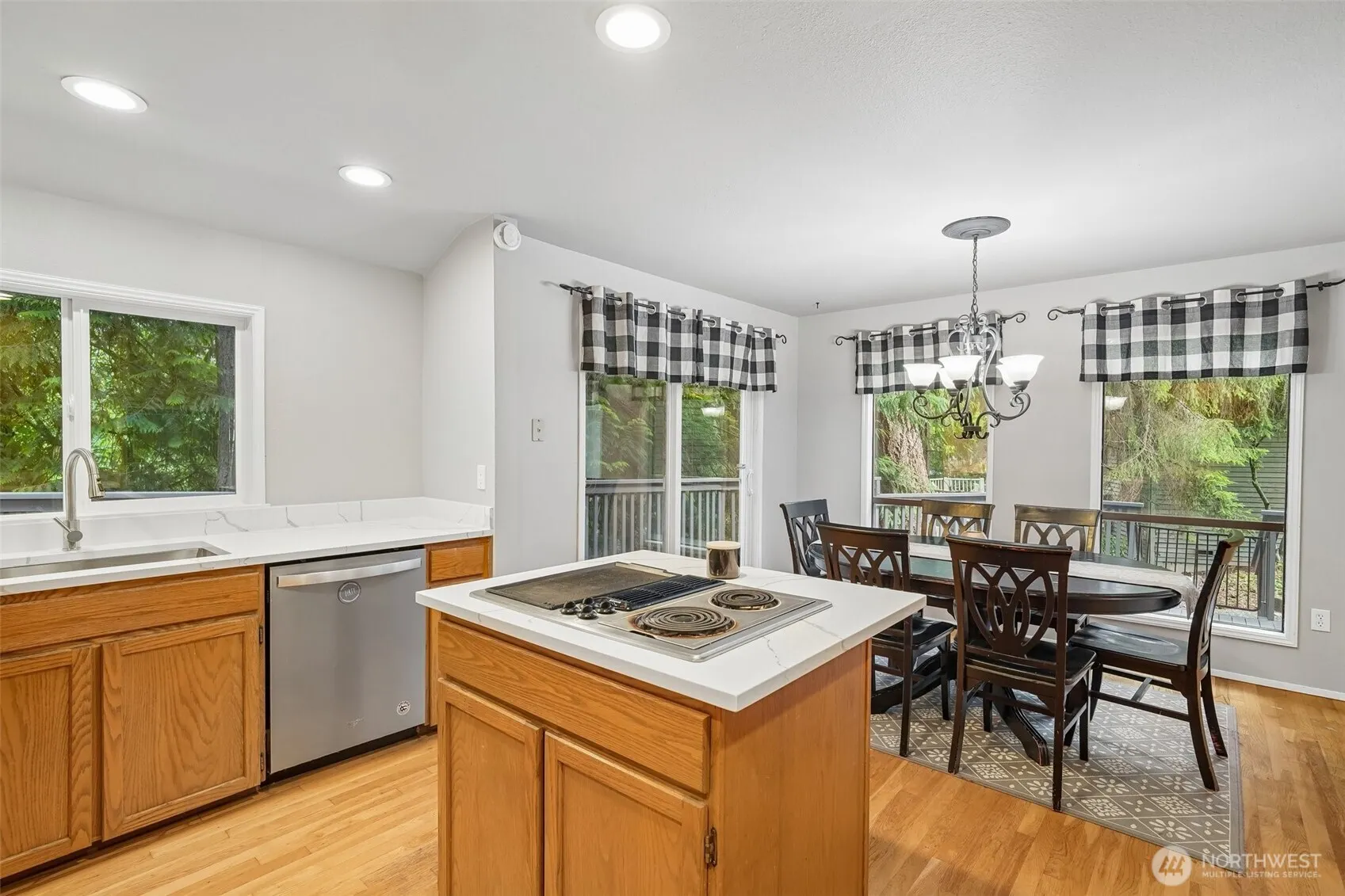 22330 NE 28th Street , Sammamish, WA 98074