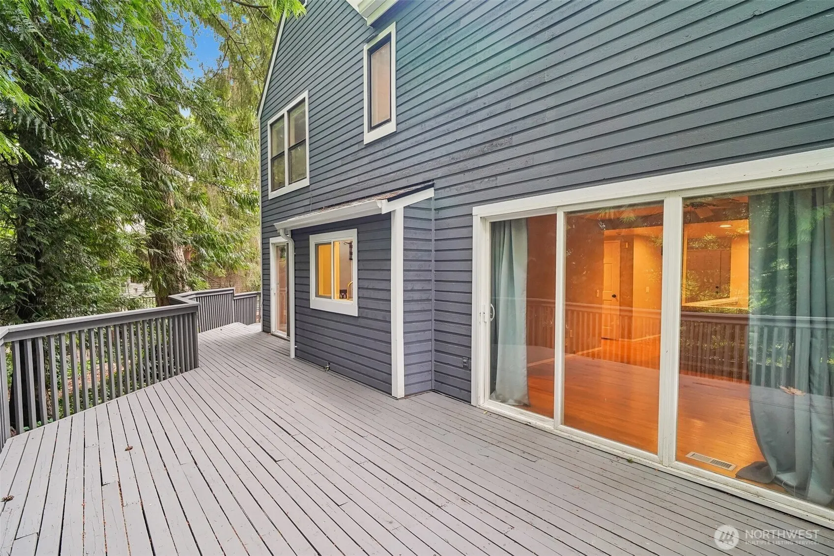 22330 NE 28th Street , Sammamish, WA 98074