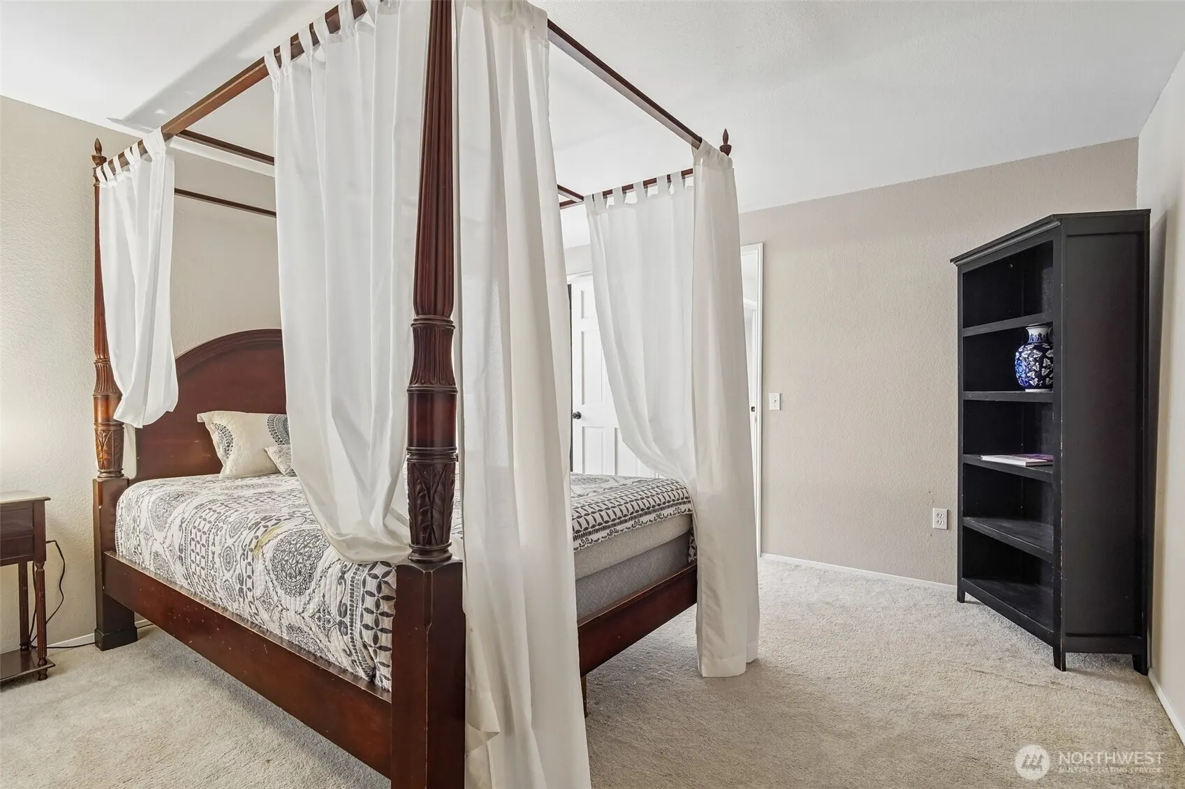 22330 NE 28th Street , Sammamish, WA 98074