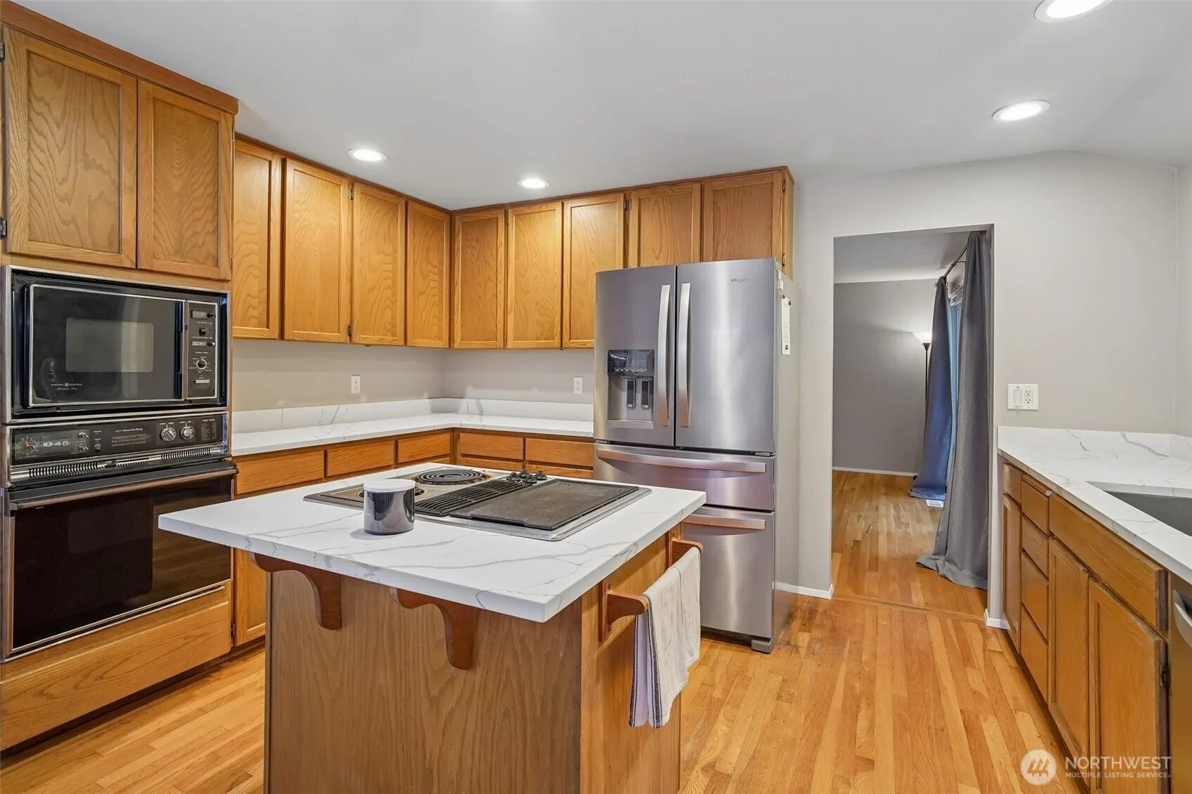 22330 NE 28th Street , Sammamish, WA 98074
