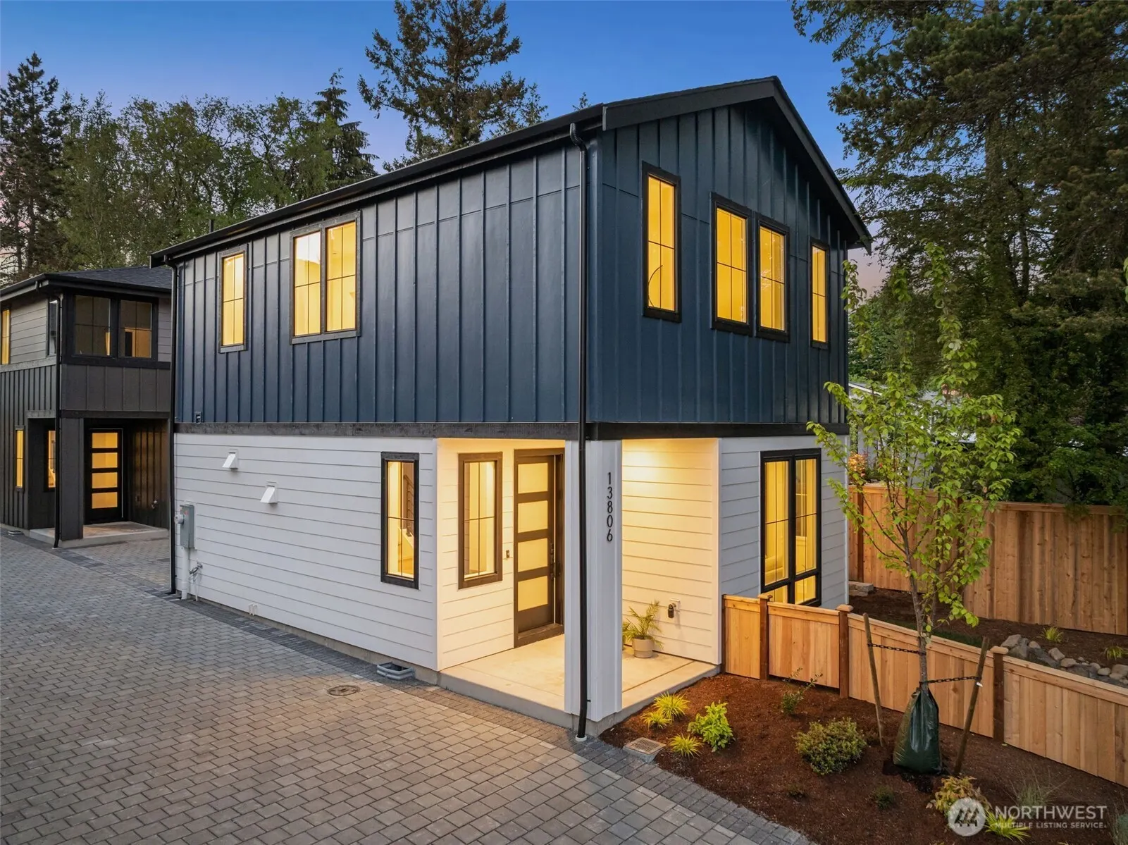 13806 84th Lane NE, Kirkland, WA 98034