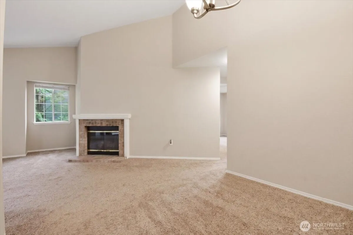 15433 Country Club Drive #E305, Mill Creek, WA 98012