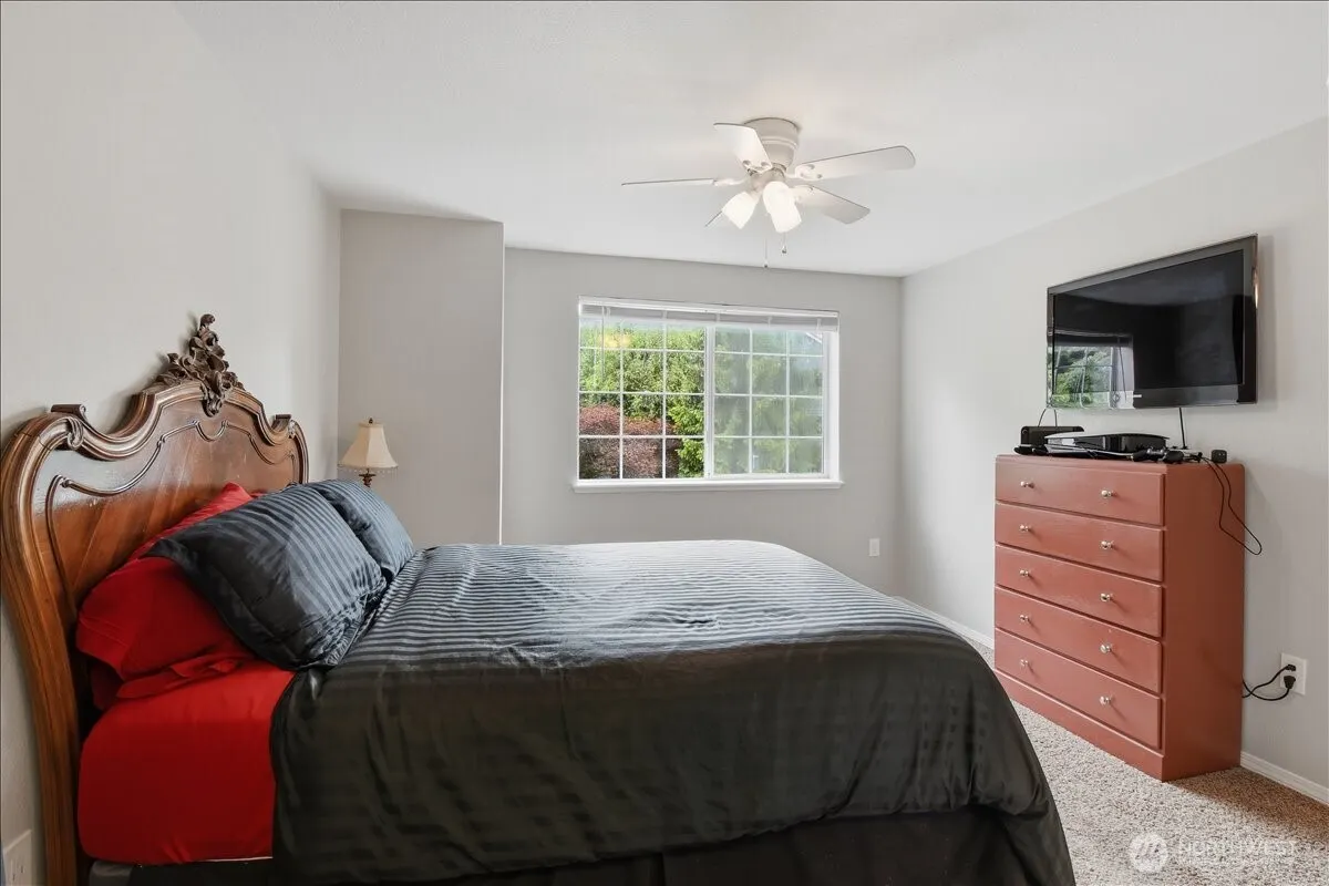 15433 Country Club Drive #E305, Mill Creek, WA 98012