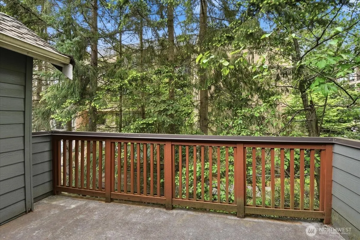 15433 Country Club Drive #E305, Mill Creek, WA 98012