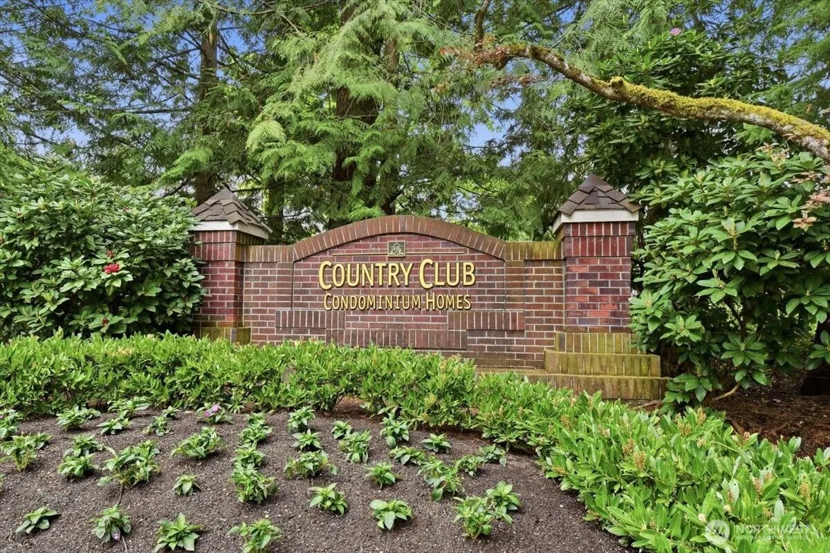 15433 Country Club Drive #E305, Mill Creek, WA 98012