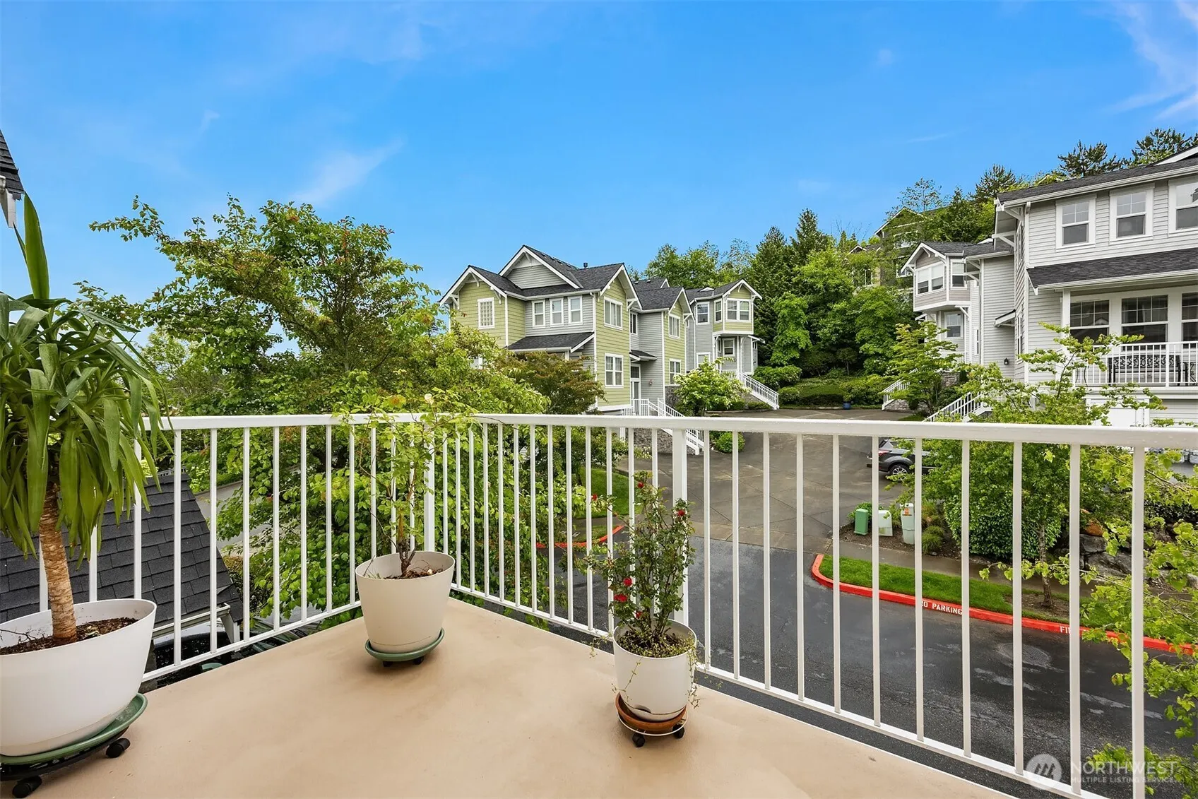 1601 NE Katsura Street #103, Issaquah, WA 98029