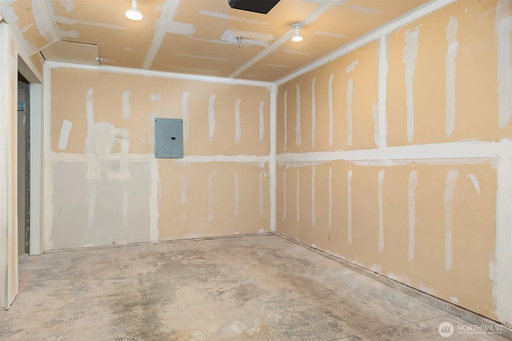 1601 NE Katsura Street #103, Issaquah, WA 98029