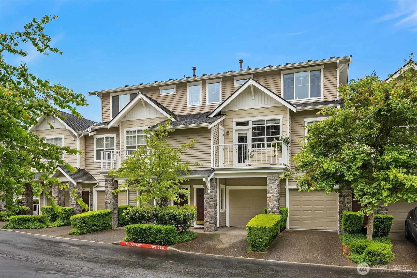 1601 NE Katsura Street #103, Issaquah, WA 98029