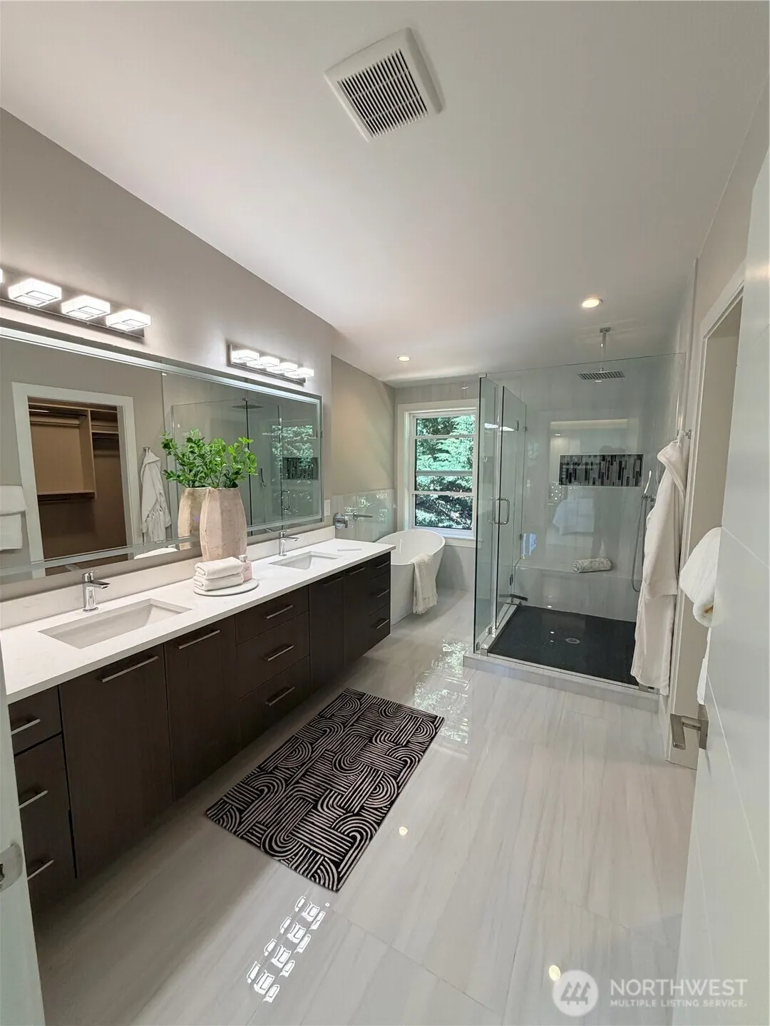 4305 NE 26 Place , Renton, WA 98059