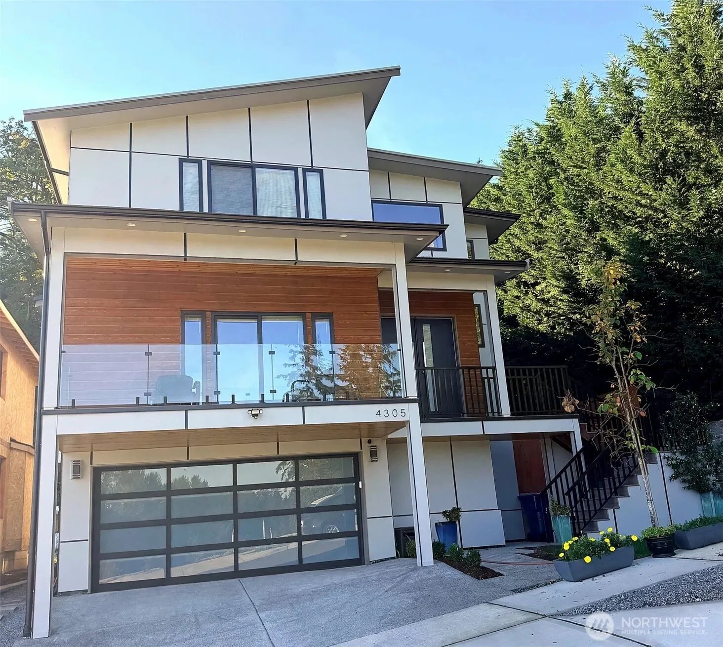 4305 NE 26 Place , Renton, WA 98059
