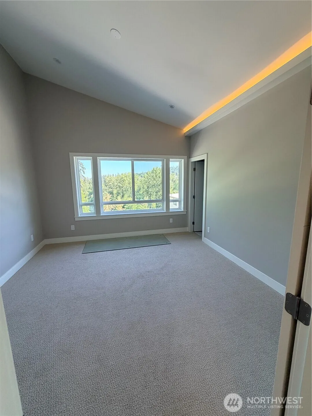 4305 NE 26 Place , Renton, WA 98059