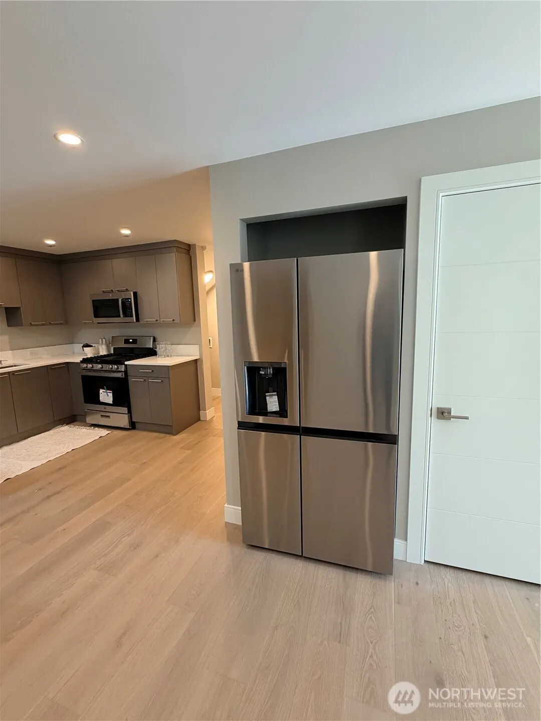 4305 NE 26 Place , Renton, WA 98059