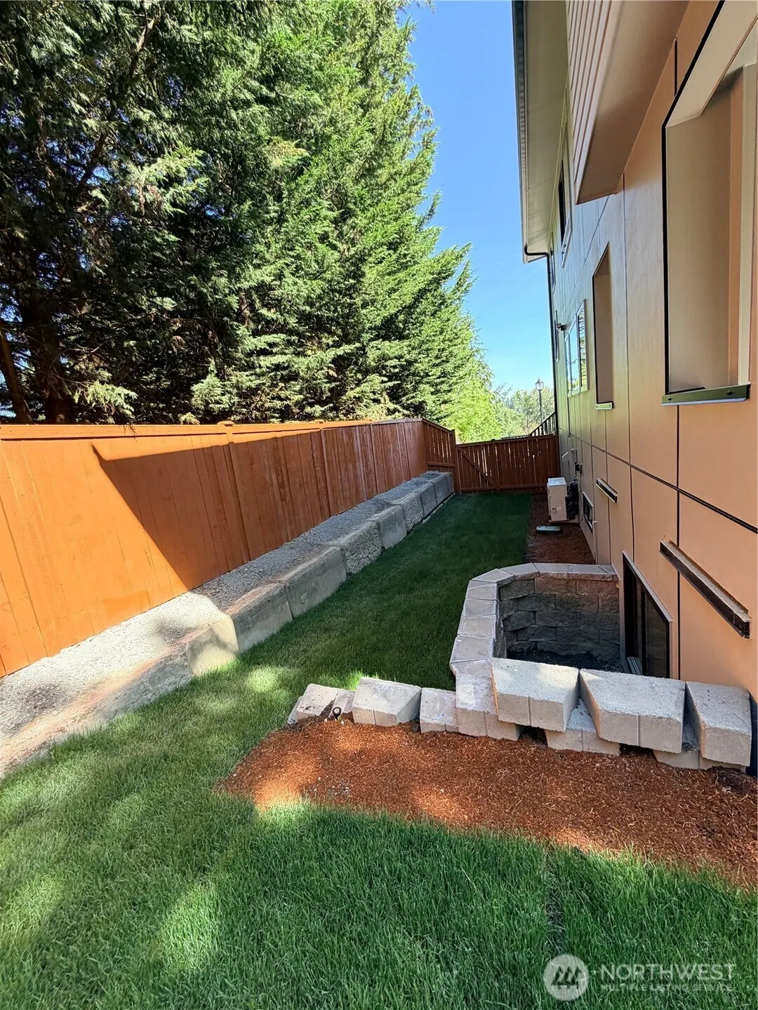 4305 NE 26 Place , Renton, WA 98059