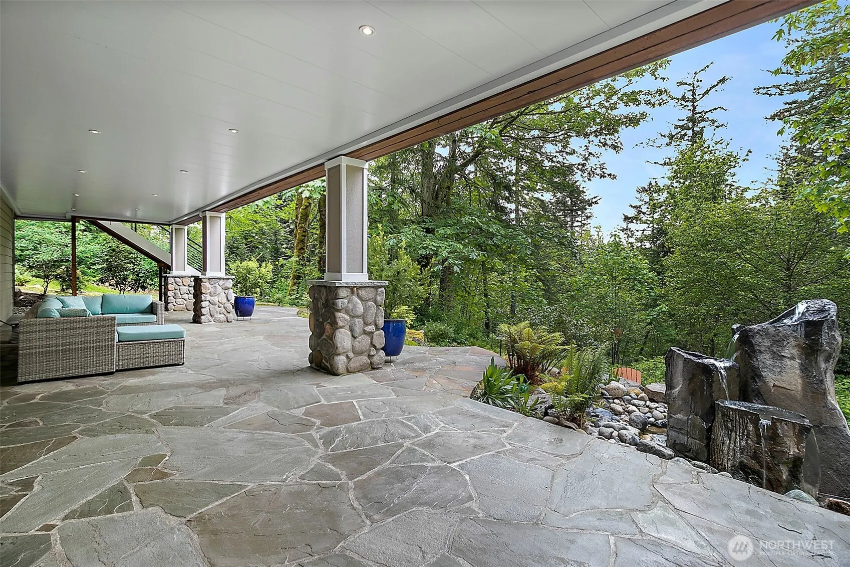 6407 282nd Avenue SE, Issaquah, WA 98027