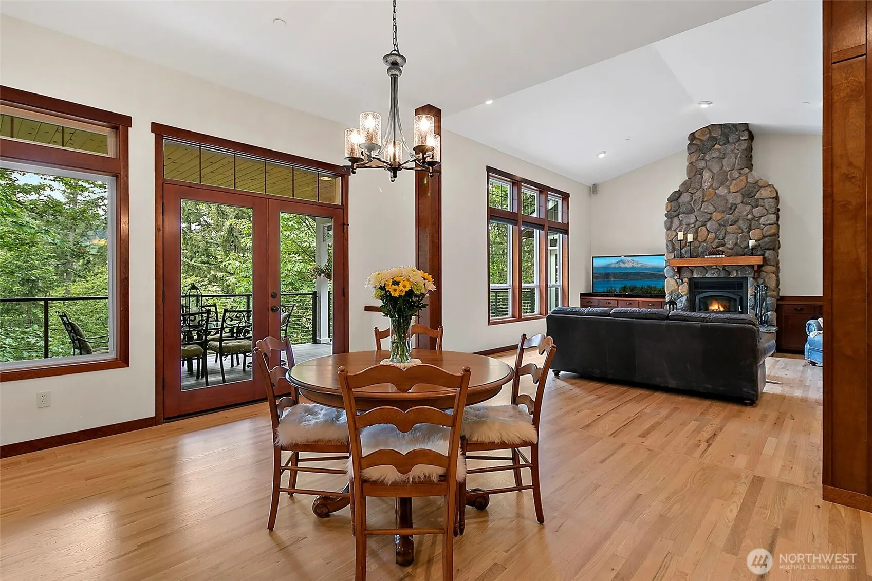 6407 282nd Avenue SE, Issaquah, WA 98027