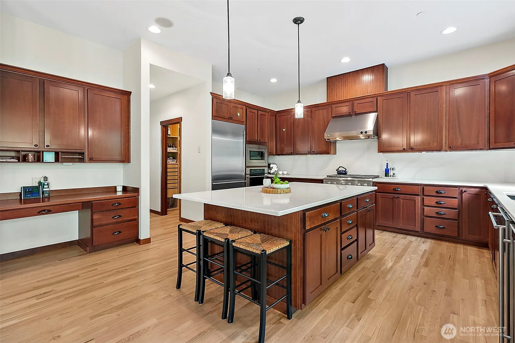 6407 282nd Avenue SE, Issaquah, WA 98027
