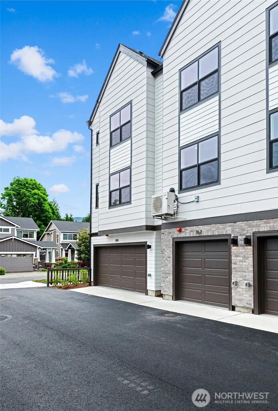 767 7th Avenue NW, Issaquah, WA 98027