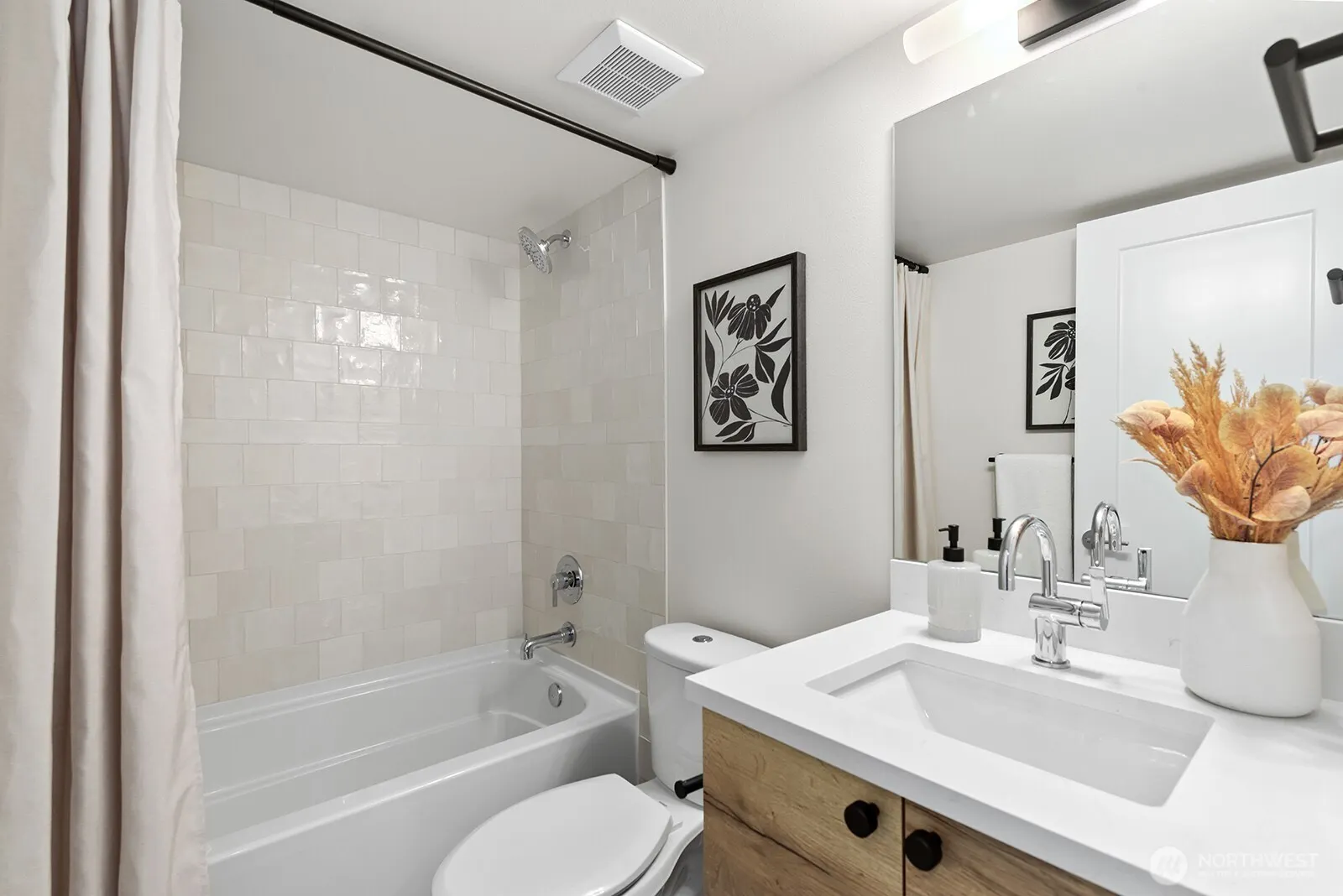 767 7th Avenue NW, Issaquah, WA 98027